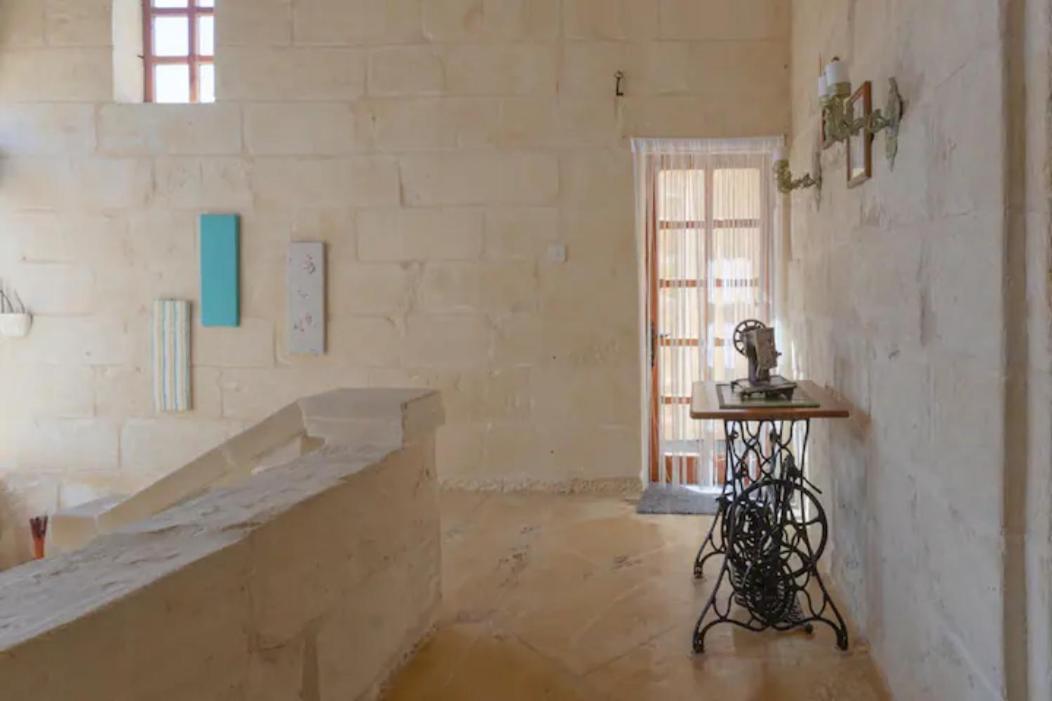 Ta' Frenc Farmhouse Gharb  Exterior photo