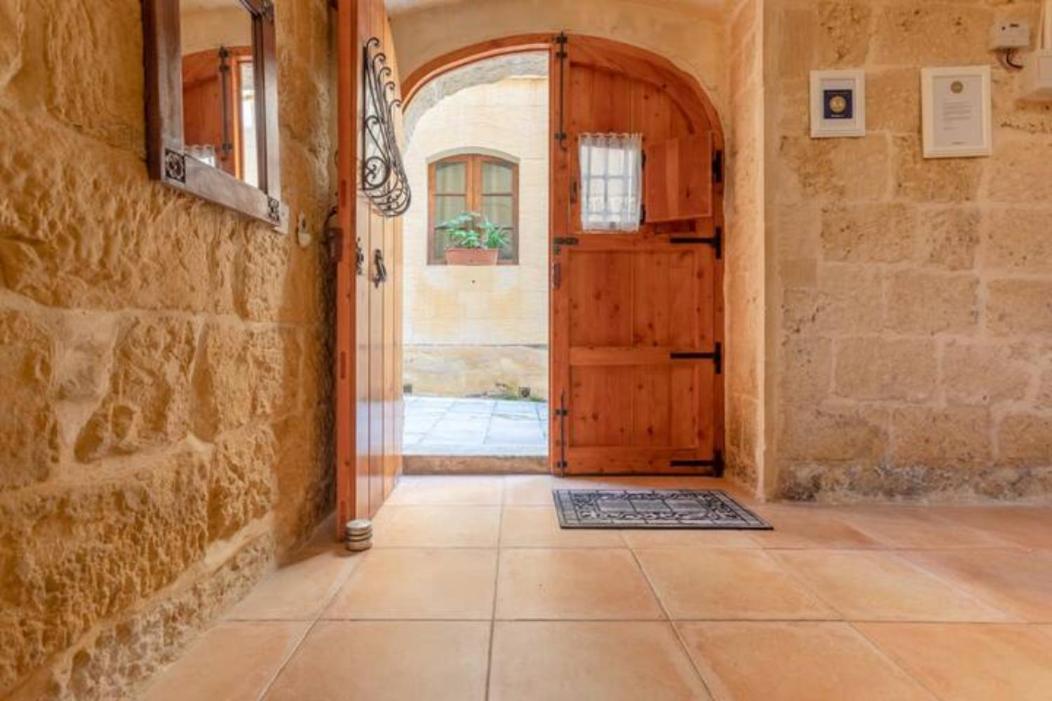 Ta' Frenc Farmhouse Gharb  Exterior photo